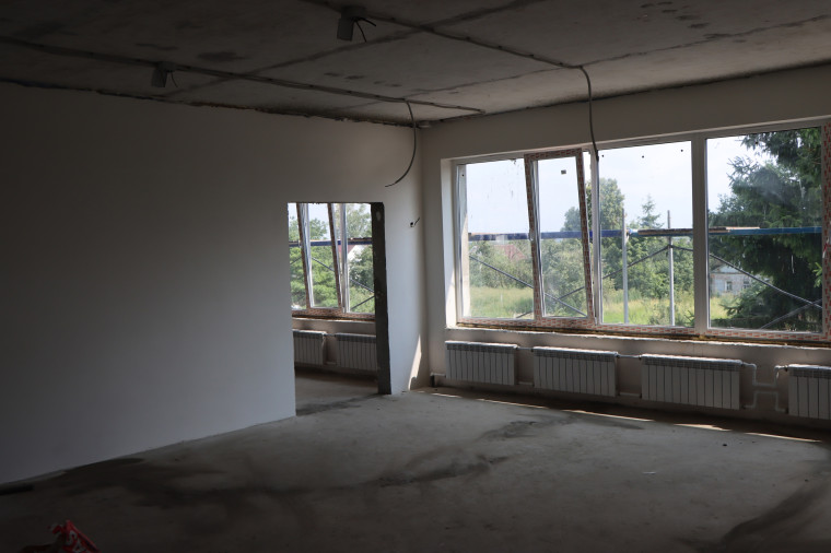 Глава района провёл осмотр капитального ремонта детского сада № 2 п. Прохоровка.
